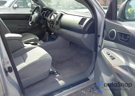 2006 Toyota Tacoma Base V6 z USA, uszkodzony, nr VIN 5TEUU42NX6Z228182